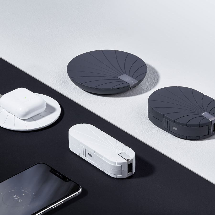 Lexon Bali 5000 mAh powerbank med 10W trådløs oplader, Sort – LL127N – produktbillede 4